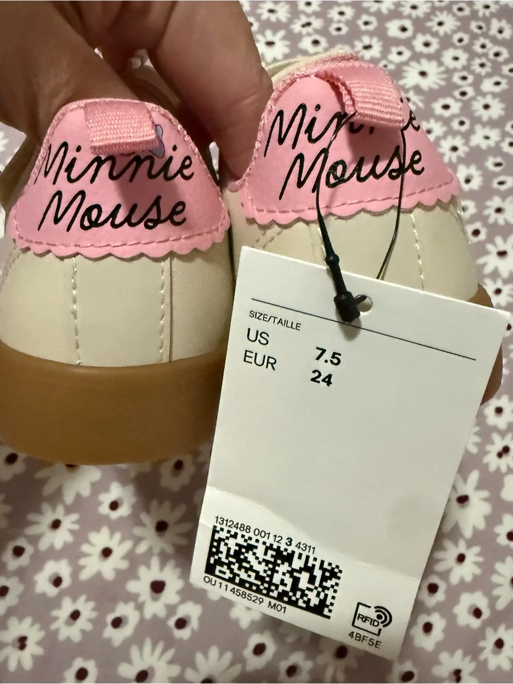 NWT Toddler girl minnie mouse sneakers